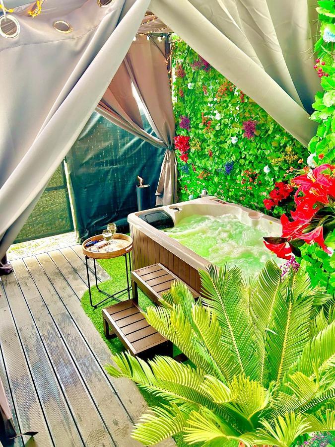 La Lover'S Jungle Pont-Sur-Yonne Luaran gambar